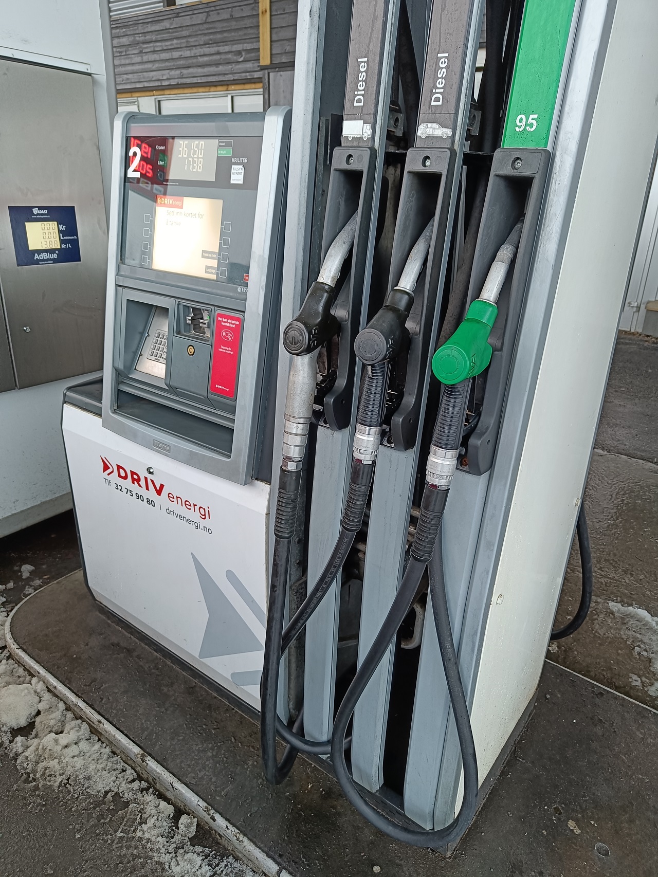how-to-fill-gasoline-or-diesel-in-norway-fueling-your-car-in-norway