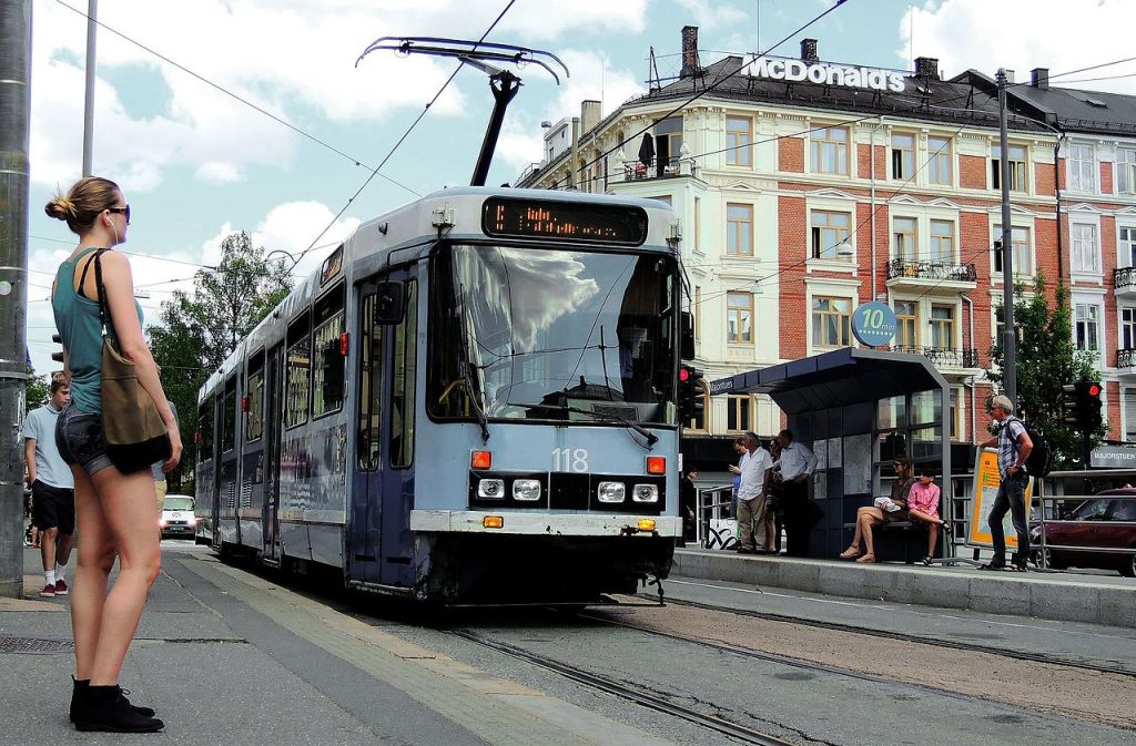 There are plenty of trams, so there's no need to be driving in Oslo