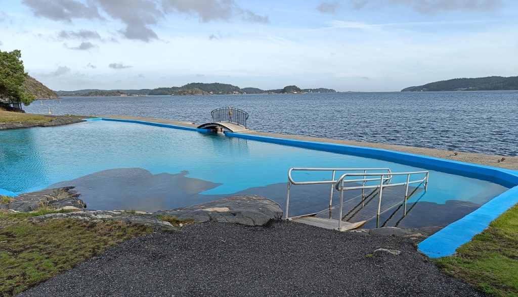 Gunnarsholmen Infinity Pool in Kragrerø.