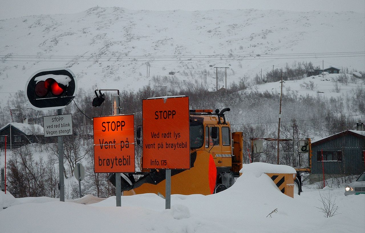 What Convoy Driving / Kolonnekjøring Is Like (All About Driving In A ...