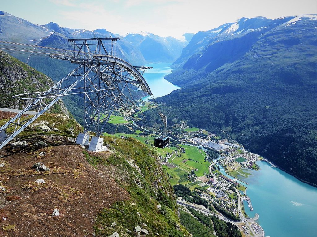 Loen Skylift takes you to the top of Hovden in Stryn. Photo by Bingar1234 / CC BY-SA 4.0. 